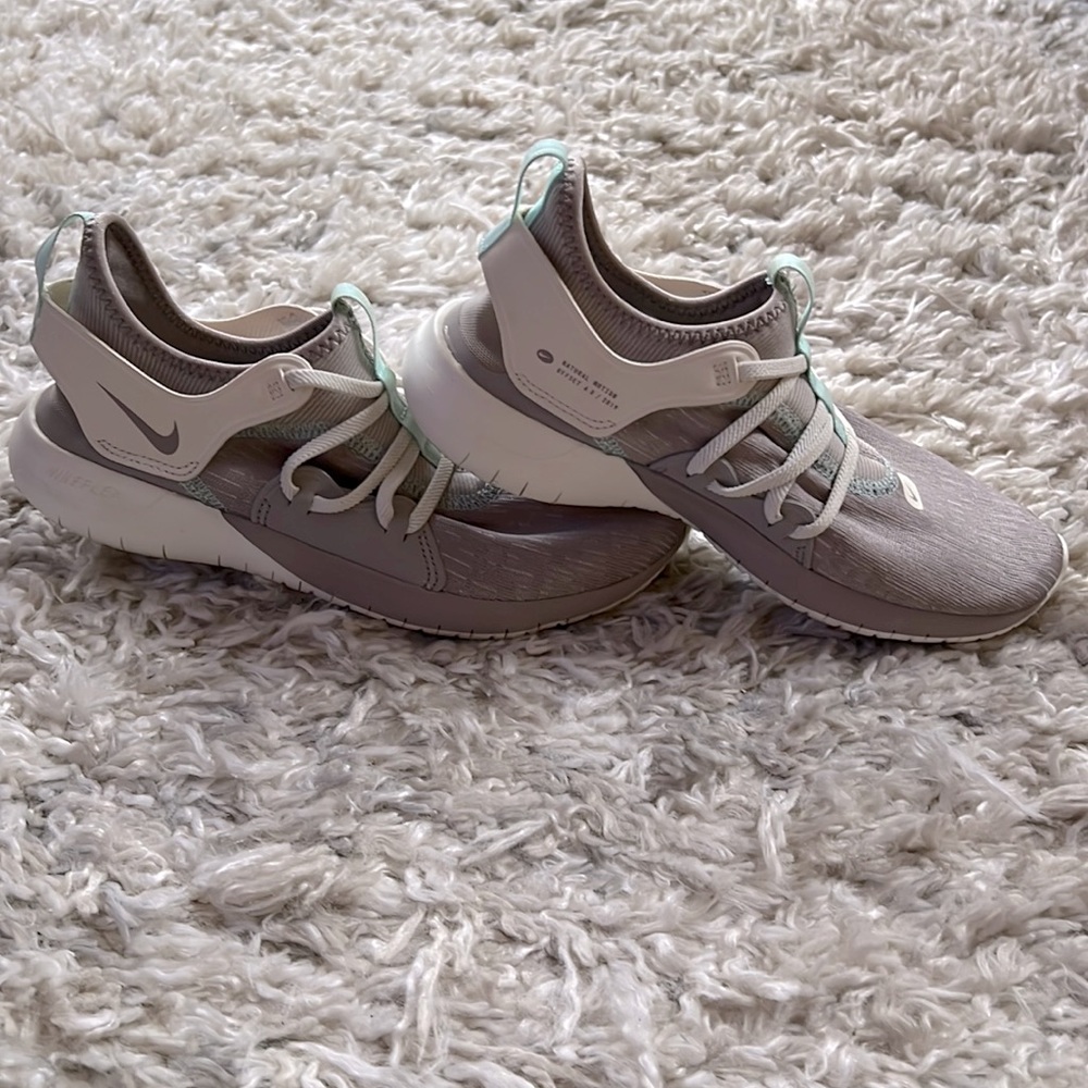 NIKE flex running sneakers
